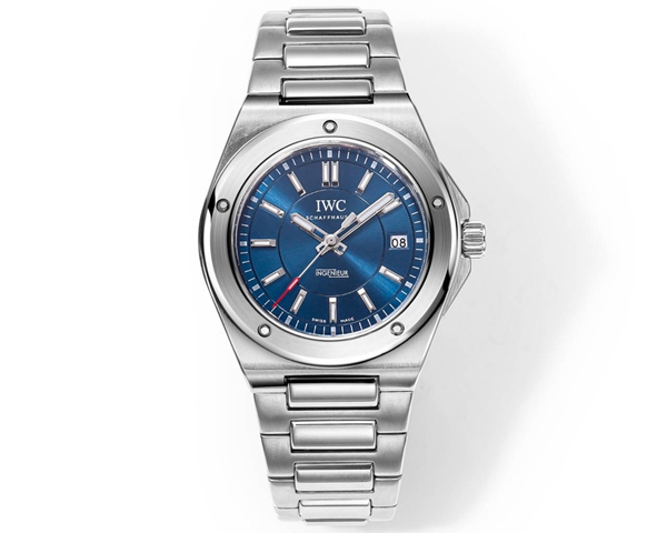 アイ・ダブリュー・シー正面デザイン